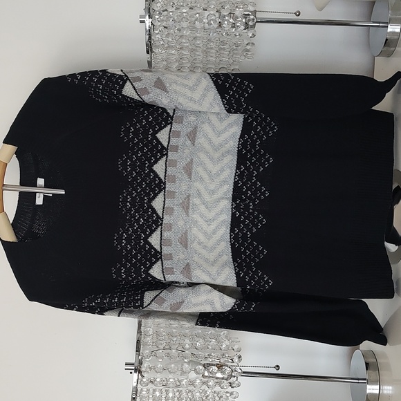Skinny Girl Jeans sweater - Picture 1 of 5